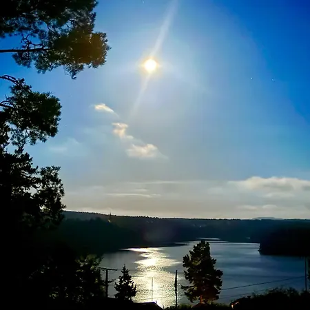 Сasa de vacaciones With Annex And View Over Oymarksjoen *