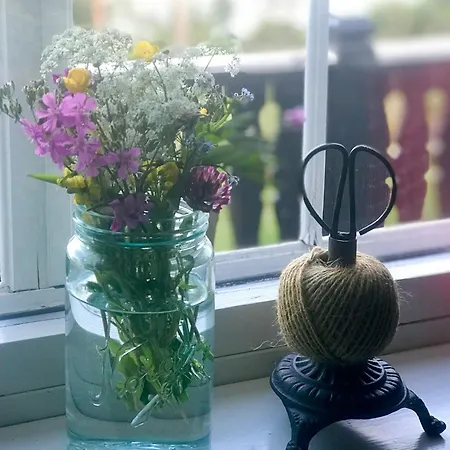 With Annex And View Over Oymarksjoen *