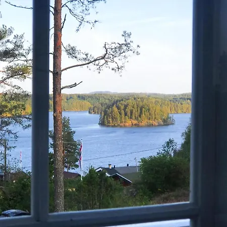 With Annex And View Over Oymarksjoen * Orje