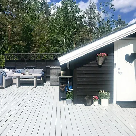 With Annex And View Over Oymarksjoen Vakantiehuis