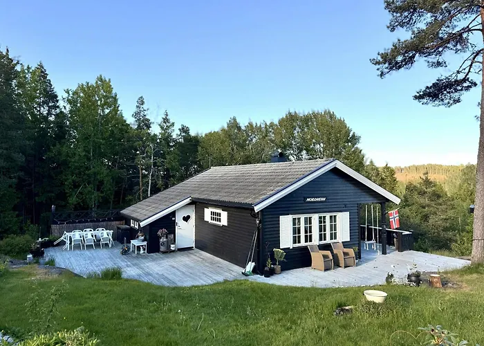 With Annex And View Over Oymarksjoen Vakantiehuis Orje