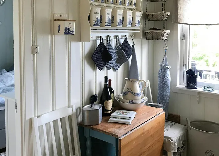 With Annex And View Over Oymarksjoen * Orje