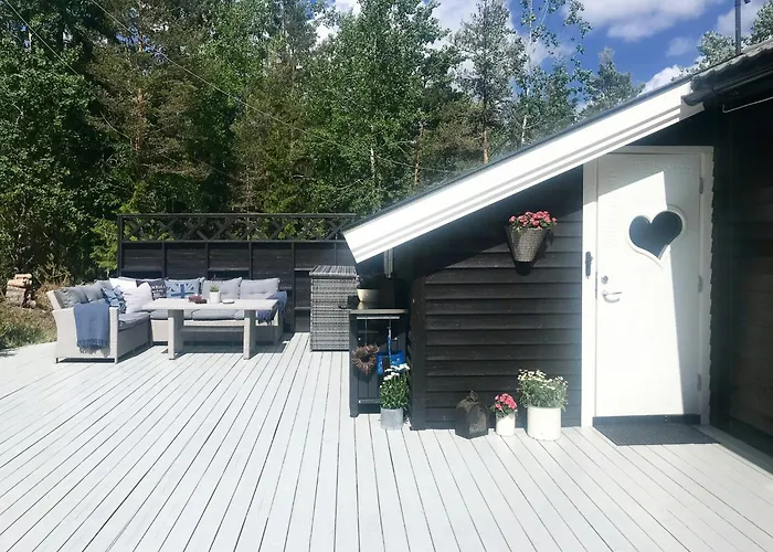 With Annex And View Over Oymarksjoen Vakantiehuis